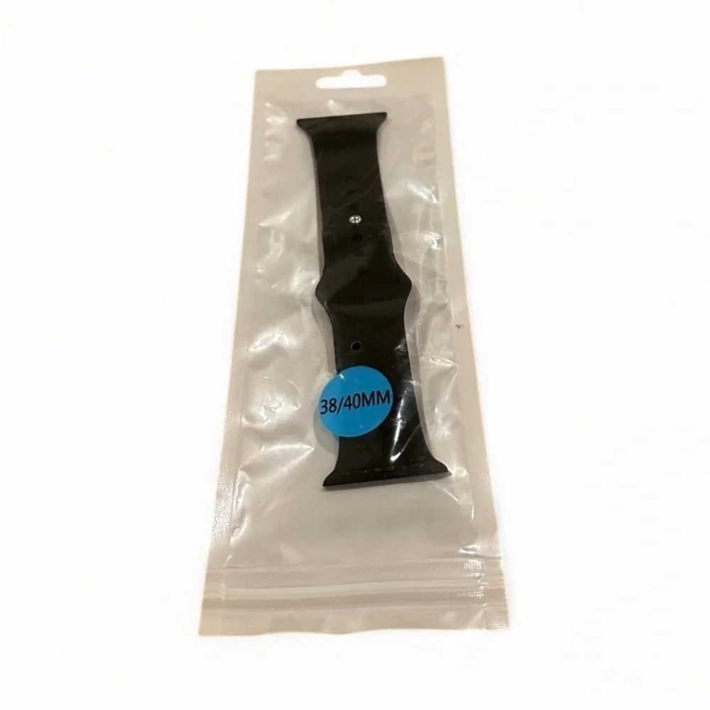 NWT Apple Watch Black Band 38/40mm Silicone
